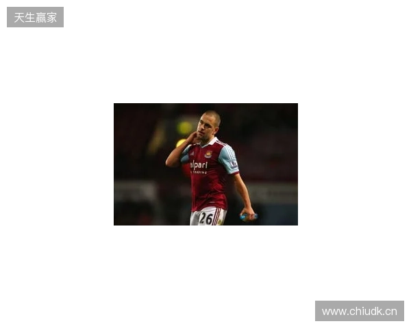 金:乔·科尔是我合作过最有天赋的英格兰球员,他踢球像巴西人 金:乔·科尔是我合作过最有天赋的英格兰球员,他踢球像巴西人